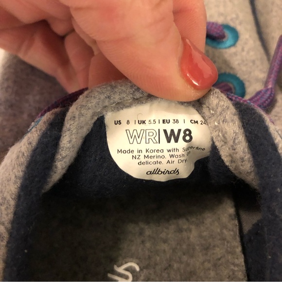 AllBirds wool runners, gray, Like new - Picture 9 of 10